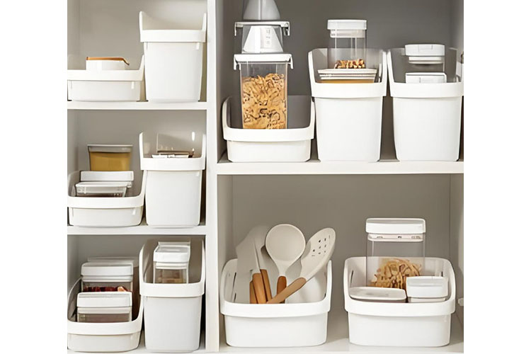 Storage box